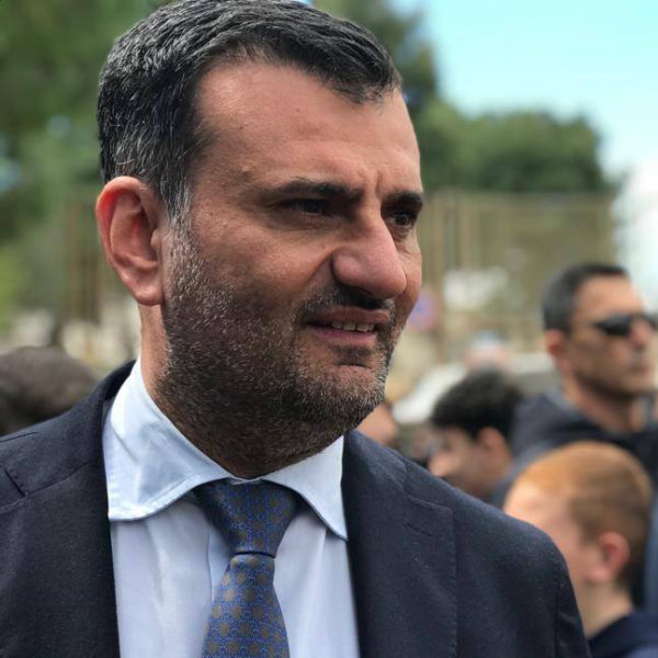 Antonio-Decaro-Fase-2 Antonio Decaro Fase 2 assistenti civici
