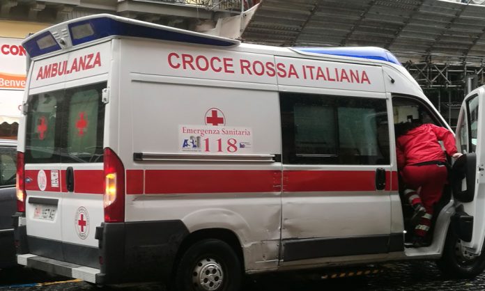 Ambulanza a Napoli