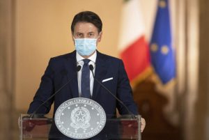 Conte firma il nuovo dpcm