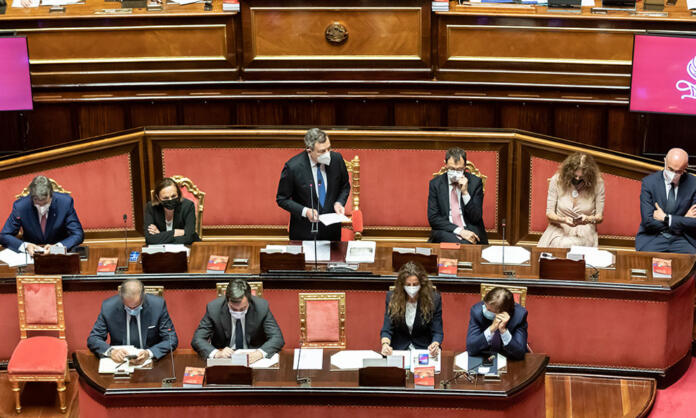 Il governo Draghi in aula al Senato