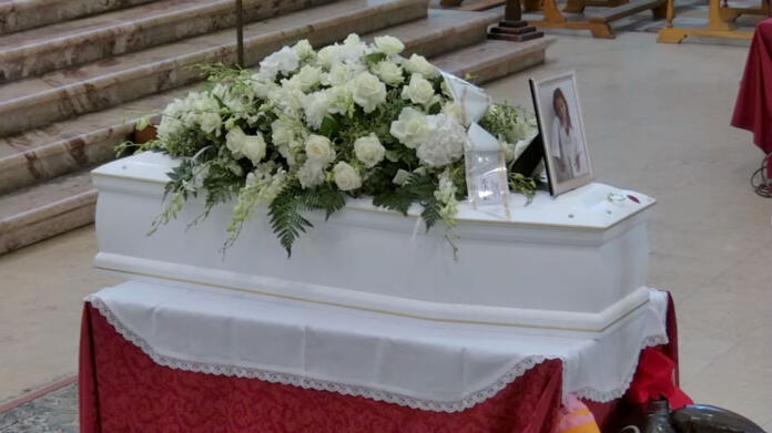 I funerali della piccola Elena Del Pozzo